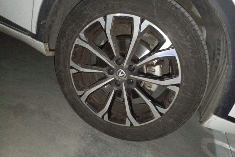 Used CHANGAN CS55PLUS PHEV 2025 Smart New Blue Whale 125km Battleship Edition Right Front Wheel Hub