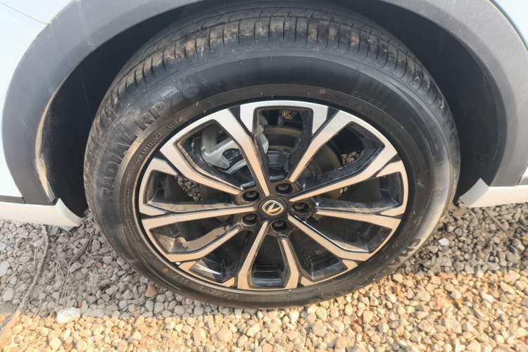 Used CHANGAN CS55PLUS PHEV 2025 Smart New Blue Whale 125km Battleship Edition Right Rear Wheel Hub