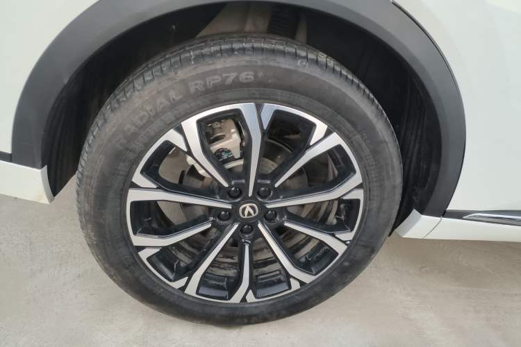 Used CHANGAN CS55PLUS PHEV 2025 Smart New Blue Whale 125km Ultra-Range Edition Right Rear Wheel Hub