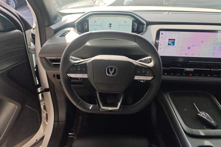 Used CHANGAN CS55PLUS PHEV 2025 Smart New Blue Whale 125km Ultra-Range Edition Steering Wheel