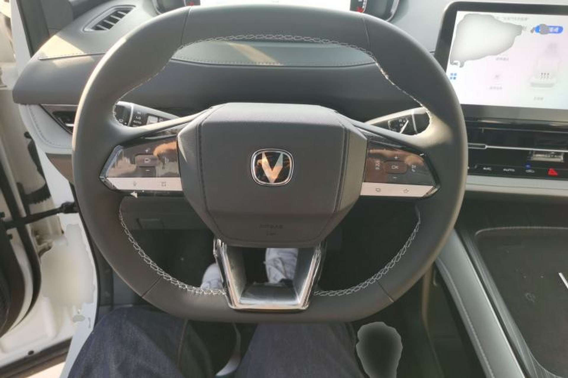Used CHANGAN CS55PLUS PHEV 2025 Smart New Blue Whale 125km Ultra-Range Edition Steering Wheel
