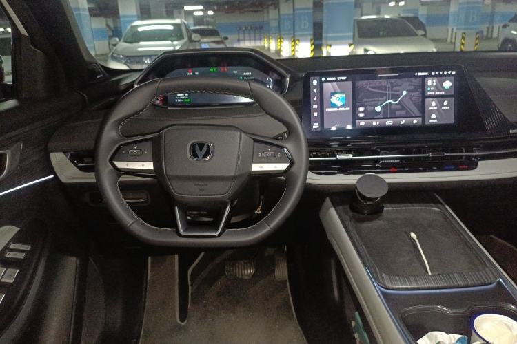 Used CHANGAN CS55PLUS PHEV 2025 Smart New Blue Whale 125km Battleship Edition Steering Wheel
