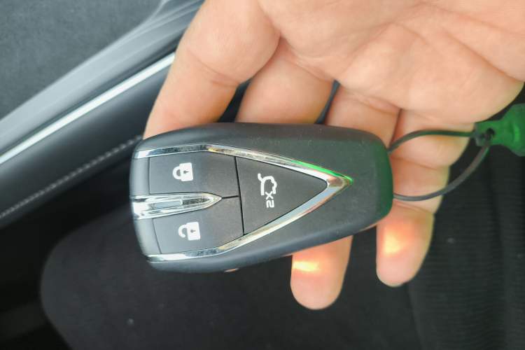 Used CHANGAN CS55PLUS PHEV 2025 Smart New Blue Whale 125km Battleship Edition Vehicle Key