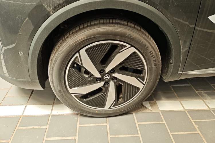 Used CHANGAN CS55PLUS PHEV 2026 Model, Smart New Blue Whale 125km Zhiyue Version Left Front Wheel Hub