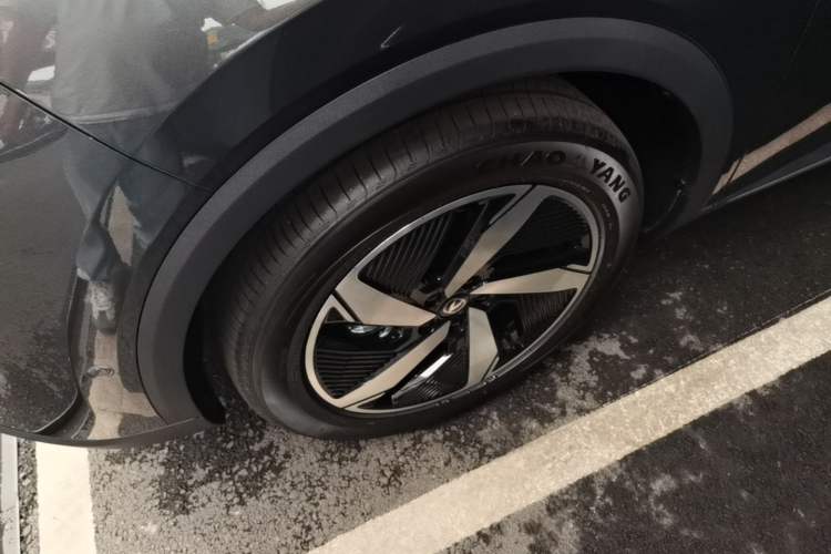 Used CHANGAN CS55PLUS PHEV 2026 Model, Smart New Blue Whale 125km Zhiyue Version Left Front Wheel Hub