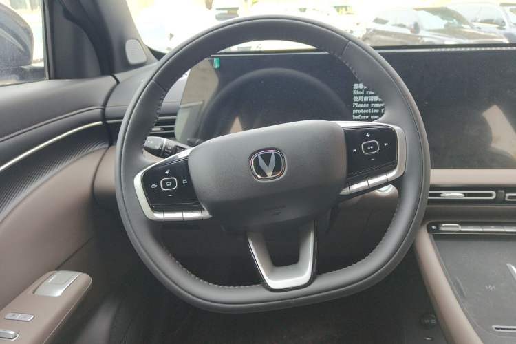 Used CHANGAN CS55PLUS PHEV 2026 Model, Smart New Blue Whale 125km Zhiyue Version Steering Wheel