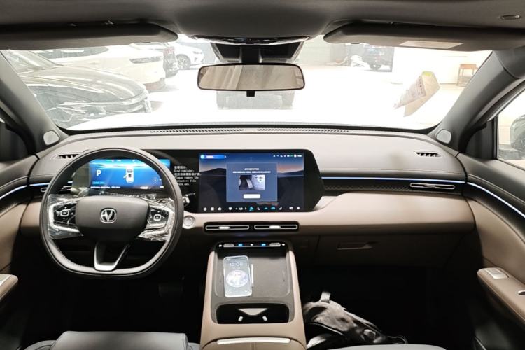 Used CHANGAN CS55PLUS PHEV 2026 Model, Smart New Blue Whale 125km Zhiyue Version Center Console