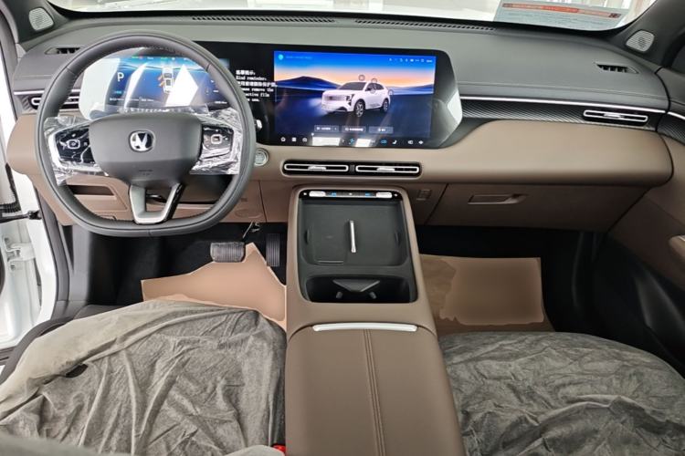 Used CHANGAN CS55PLUS PHEV 2026 Model, Smart New Blue Whale 125km Zhiyue Version Center Console