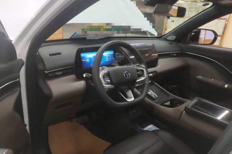 Used CHANGAN CS55PLUS PHEV 2026 Model, Smart New Blue Whale 125km Zhiyue Version Center Console