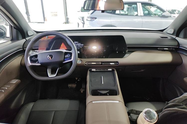 Used CHANGAN CS55PLUS PHEV 2026 Model, Smart New Blue Whale 125km Zhiyue Version Center Console