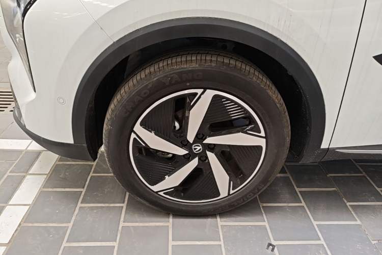 Used CHANGAN CS55PLUS PHEV 2026 Model, Smart New Blue Whale 125km Zhiyue Version Left Front Wheel Hub