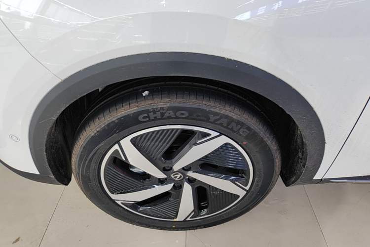 Used CHANGAN CS55PLUS PHEV 2026 Model, Smart New Blue Whale 125km Zhiyue Version Left Front Wheel Hub