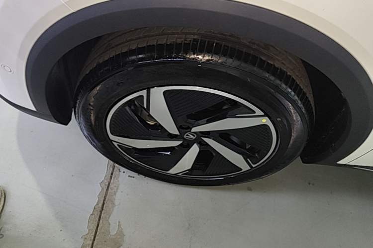 Used CHANGAN CS55PLUS PHEV 2026 Model, Smart New Blue Whale 125km Zhiyue Version Left Front Wheel Hub
