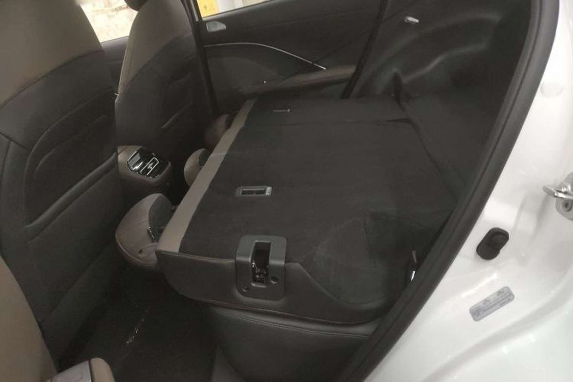 Used CHANGAN CS55PLUS PHEV 2026 Model, Smart New Blue Whale 125km Zhiyue Version Left Rear Seat