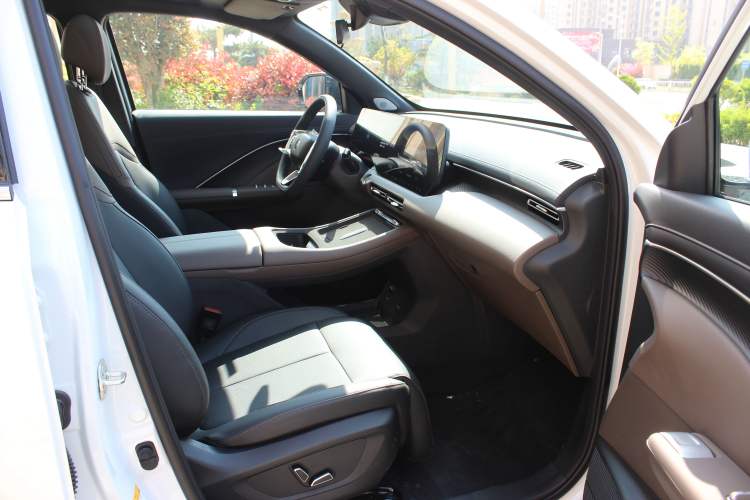 Used CHANGAN CS55PLUS PHEV 2026 Model, Smart New Blue Whale 125km Zhiyue Version Right Front Seat