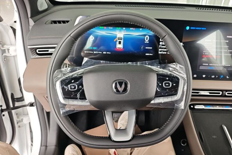 Used CHANGAN CS55PLUS PHEV 2026 Model, Smart New Blue Whale 125km Zhiyue Version Steering Wheel