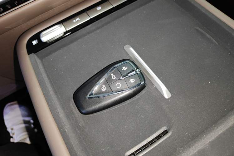 Used CHANGAN CS55PLUS PHEV 2026 Model, Smart New Blue Whale 125km Zhiyue Version Vehicle Key