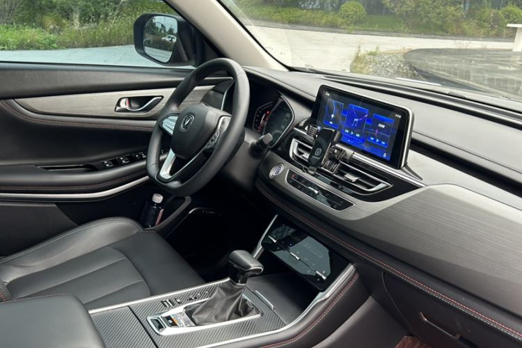 Used CHANGAN CS75 2021 Honor Million Edition 280T DCT Luxury Model Interior 4