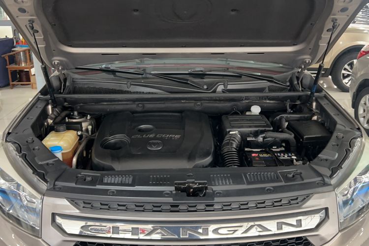 Used CHANGAN CS75 2017 Shangkui Edition 1.5T Automatic Fengxiang Model Engine Bay