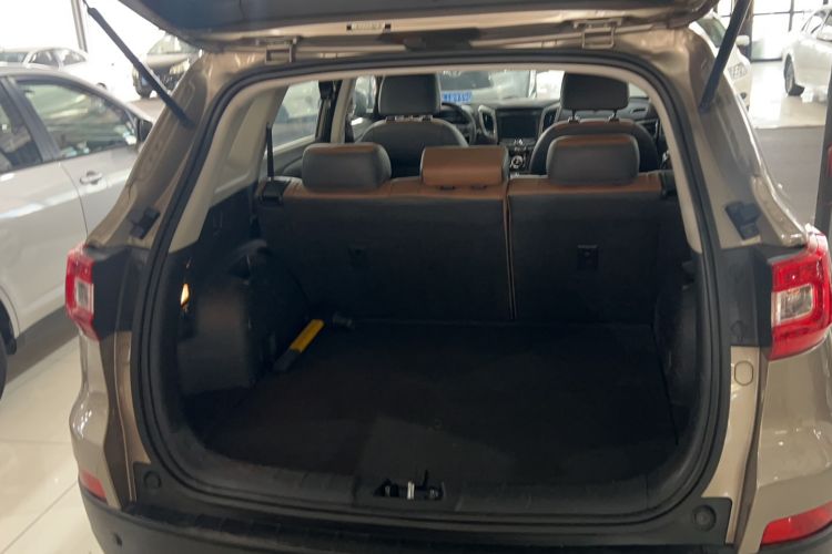 Used CHANGAN CS75 2017 Shangkui Edition 1.5T Automatic Fengxiang Model Trunk