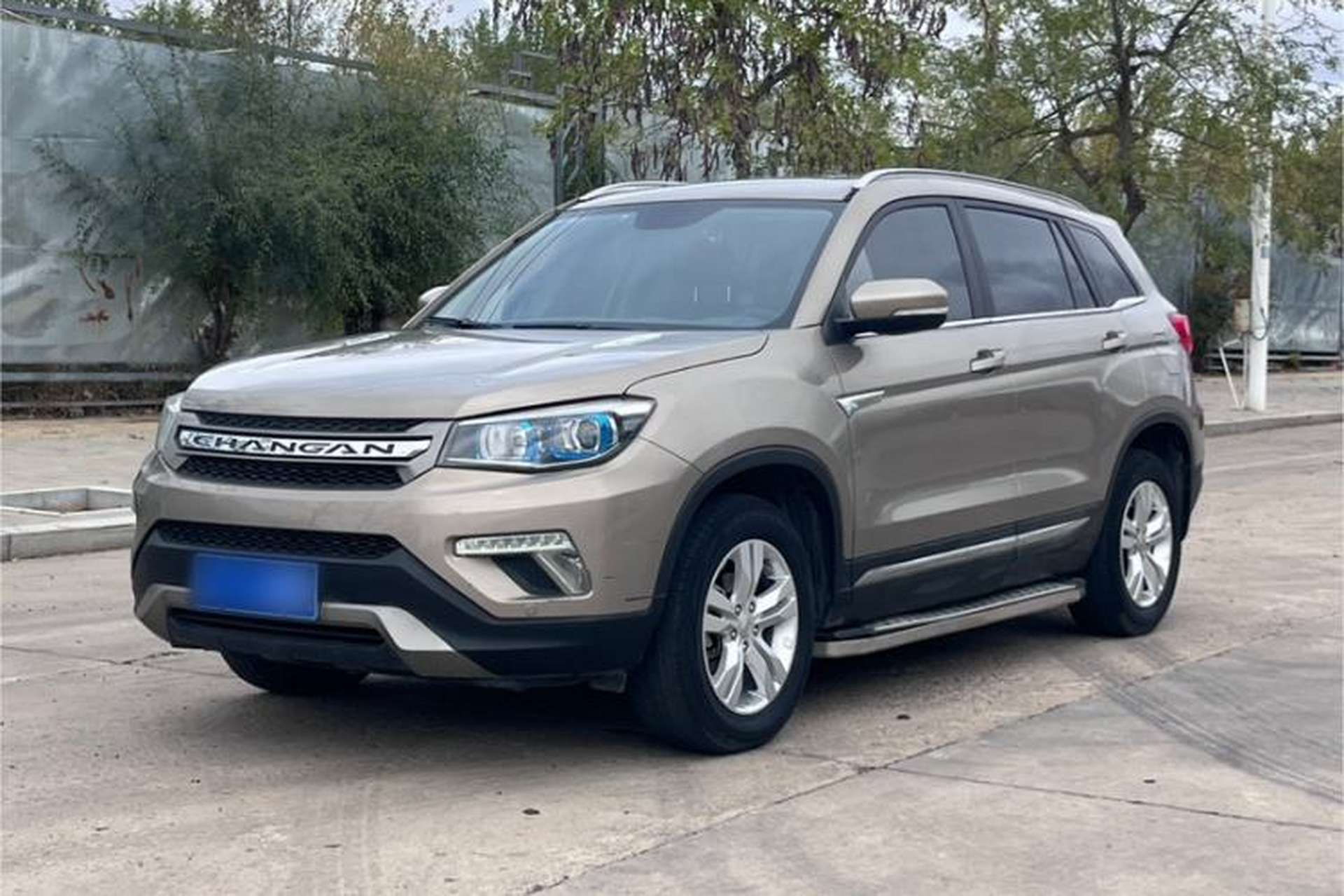 Used CHANGAN CS75 2016 1.5T Manual FENGSHANG Model Exterior 6