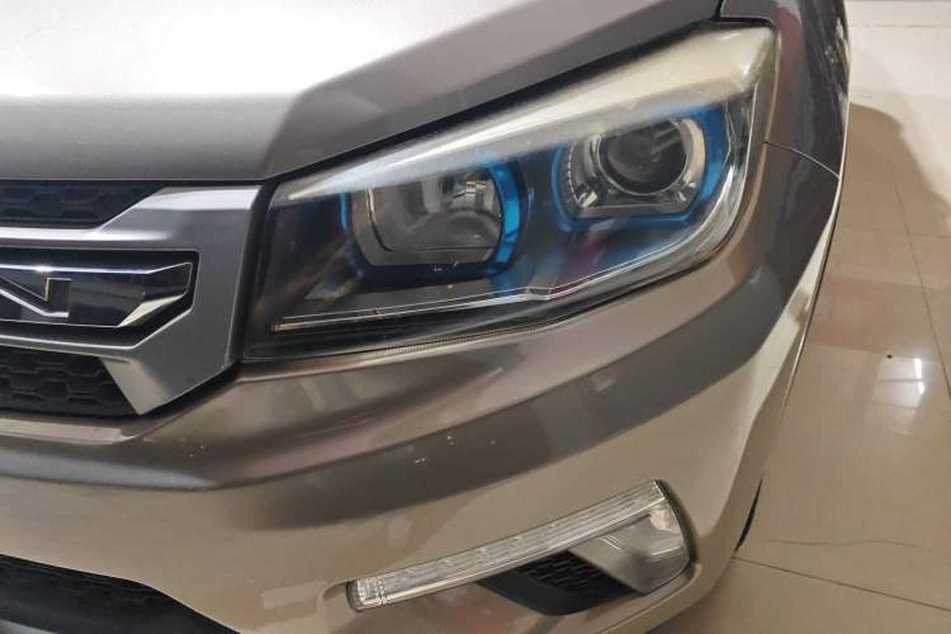 Used CHANGAN CS75 2016 1.5T Manual FENGSHANG Model Left Front Headlight