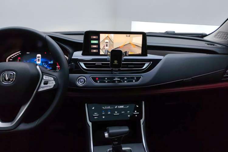 Used CHANGAN CS75 2023 Enjoy Edition 1.5T DCT Prestige Version Audio And AC Panel