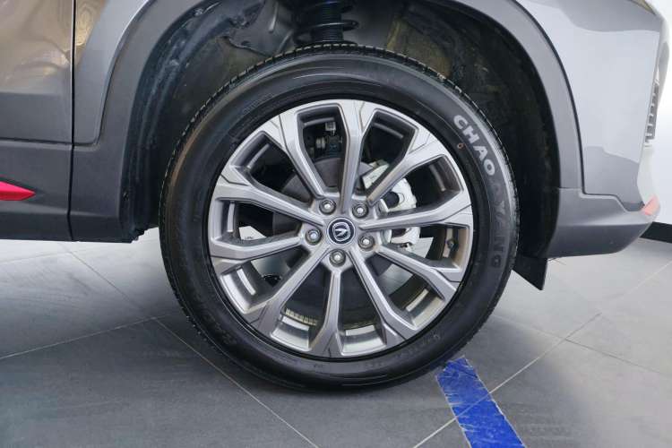 Used CHANGAN CS75 2023 Enjoy Edition 1.5T DCT Prestige Version Left Front Wheel Hub