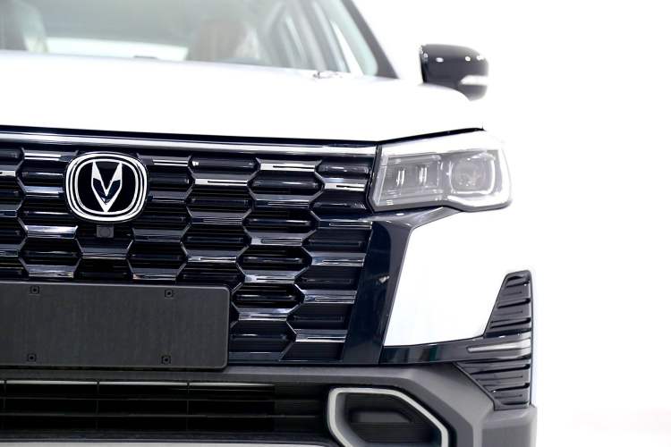 Used CHANGAN CS75 2024 Enjoy Edition 1.5T DCT Luxury Model Exterior 4