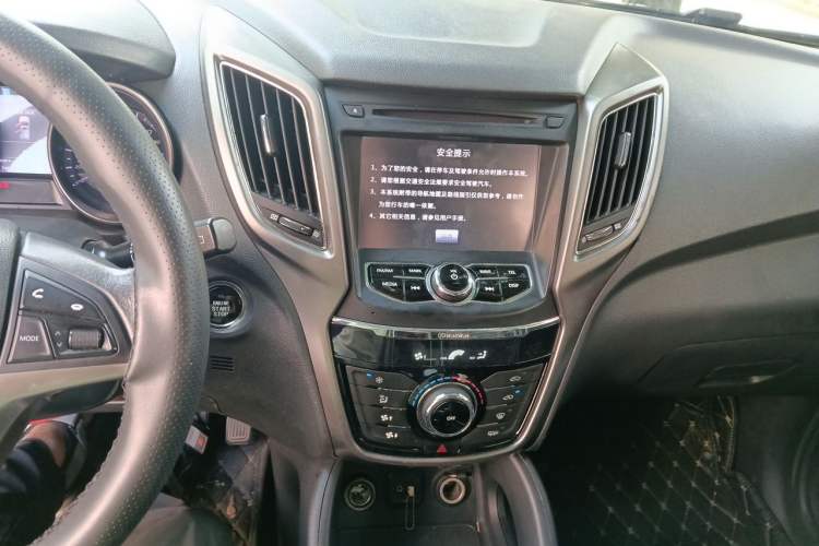 Used CHANGAN CS75 2014 2.0L Manual Leading Model China V Standard Audio And AC Panel