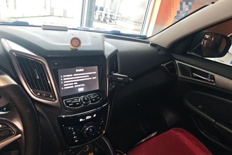 Used CHANGAN CS75 2014 1.8T Automatic Prestige Model China IV Standard Audio And AC Panel