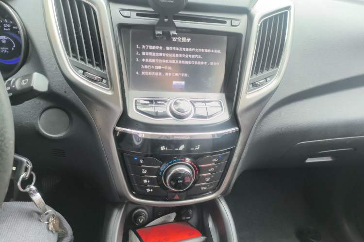 Used CHANGAN CS75 2014 2.0L Manual Comfort Version China IV Standard Audio And AC Panel