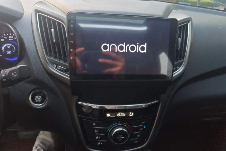 Used CHANGAN CS75 2014 1.8T Automatic Prestige Model China IV Standard Audio And AC Panel