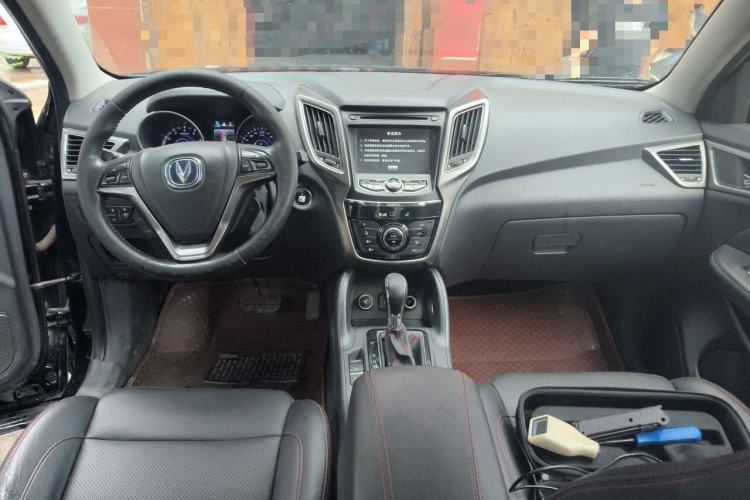 Used CHANGAN CS75 2014 1.8T Automatic Elite Version China V Standard Center Console