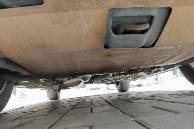 Used CHANGAN CS75 2014 2.0L Manual Leading Model China V Standard Chassis Front