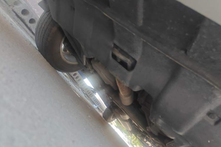 Used CHANGAN CS75 2014 2.0L Manual Luxury Version China V Standard Chassis Front Left