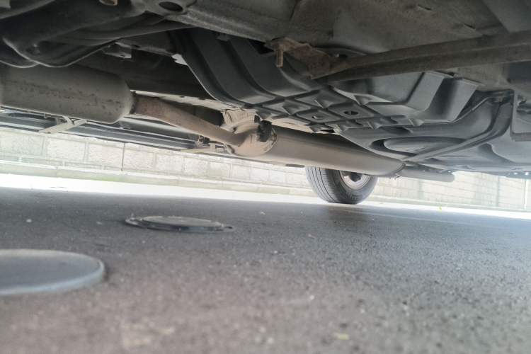 Used CHANGAN CS75 2014 2.0L Manual Comfort Version China IV Standard Chassis Front Left