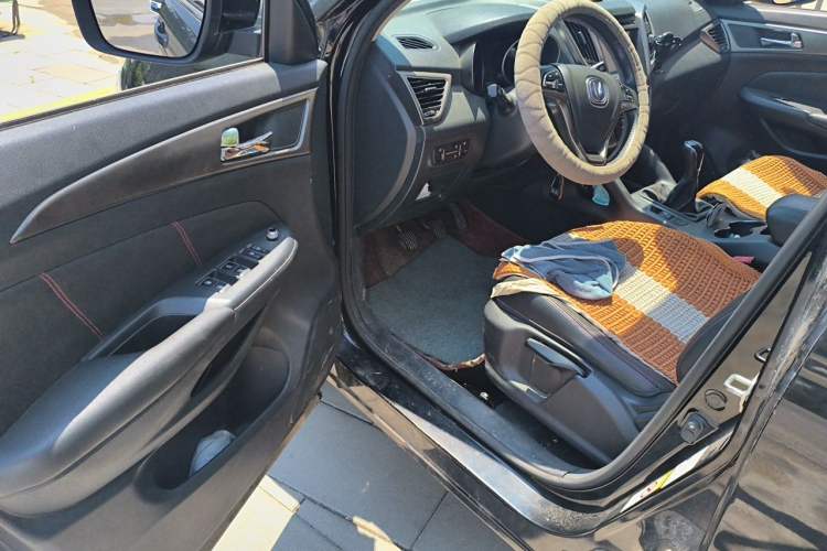 Used CHANGAN CS75 2014 2.0L Manual Luxury Version China V Standard Driver Seat