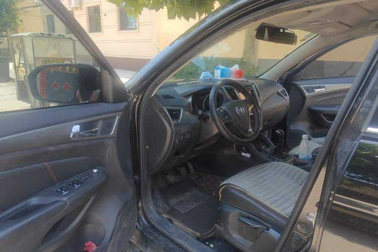 Used CHANGAN CS75 2014 2.0L Manual Luxury Version China V Standard Driver Seat