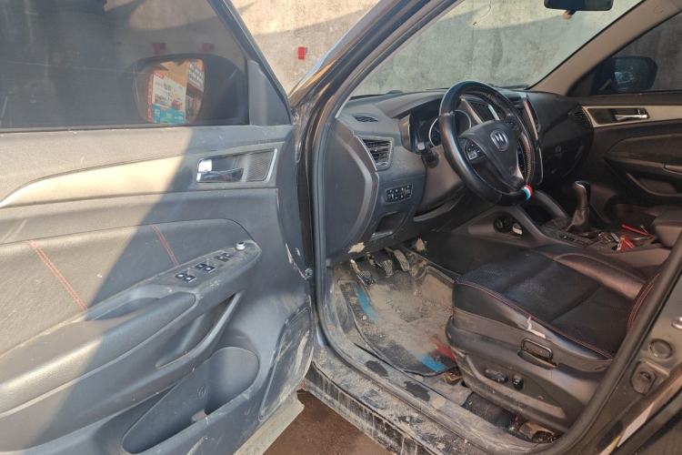 Used CHANGAN CS75 2014 2.0L Manual Luxury Version China V Standard Driver Seat