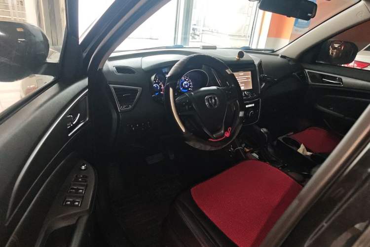 Used CHANGAN CS75 2014 1.8T Automatic Prestige Model China IV Standard Driver Seat