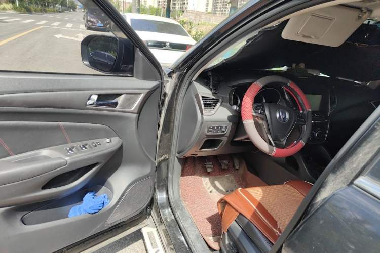 Used CHANGAN CS75 2014 2.0L Manual Leading Model China V Standard Driver Seat