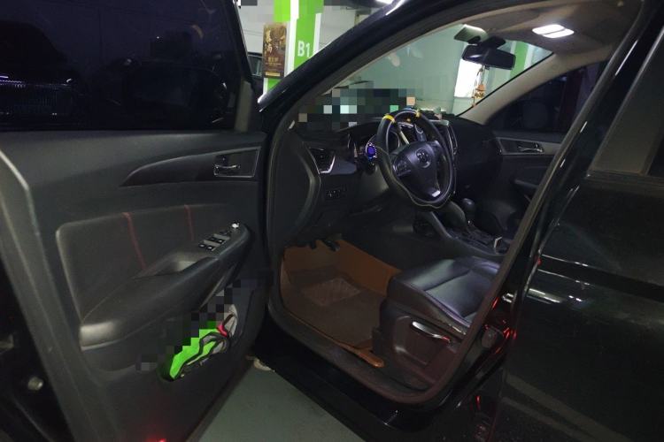 Used CHANGAN CS75 2014 1.8T Automatic Elite Model China IV Standard Driver Seat