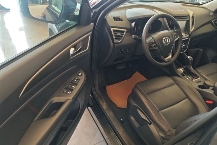 Used CHANGAN CS75 2014 1.8T Automatic Elite Model China IV Standard Driver Seat