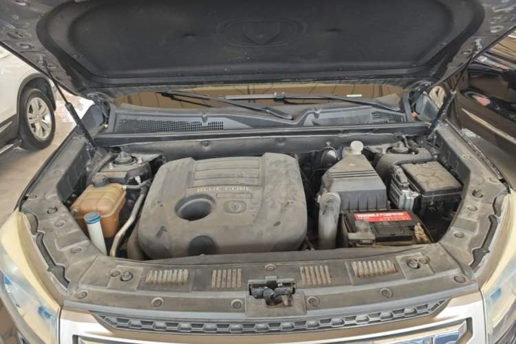 Used CHANGAN CS75 2014 1.8T Automatic Prestige Model China IV Standard Engine Bay