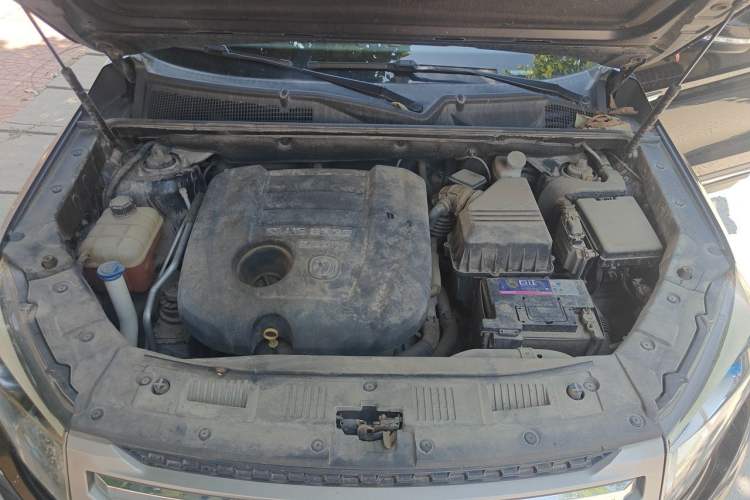 Used CHANGAN CS75 2014 2.0L Manual Luxury Version China V Standard Engine Bay
