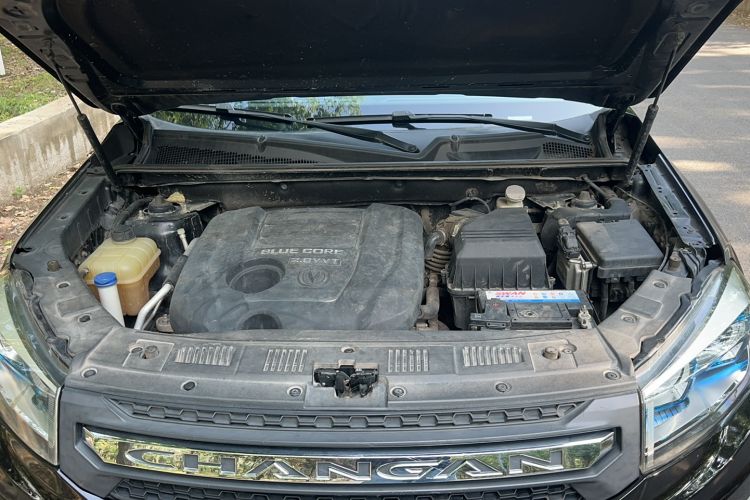 Used CHANGAN CS75 2014 2.0L Manual Luxury Version China V Standard Engine Bay