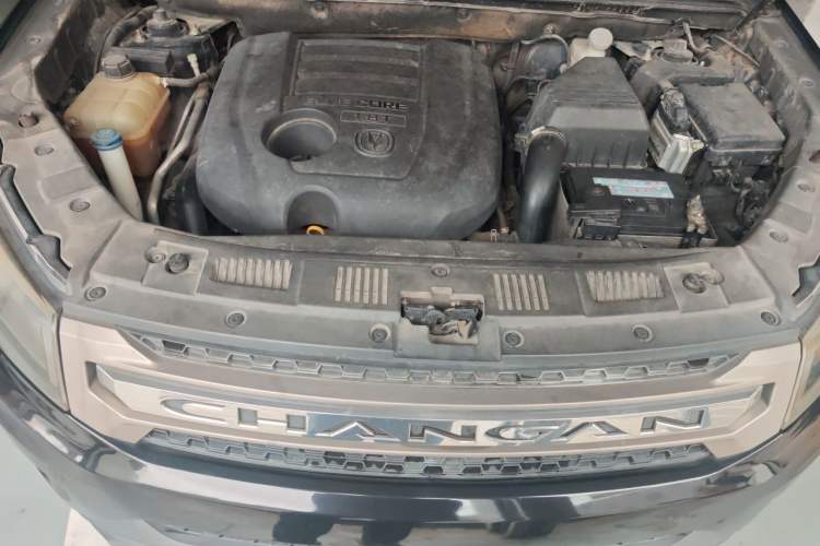 Used CHANGAN CS75 2014 1.8T Automatic Prestige Model China IV Standard Engine Bay