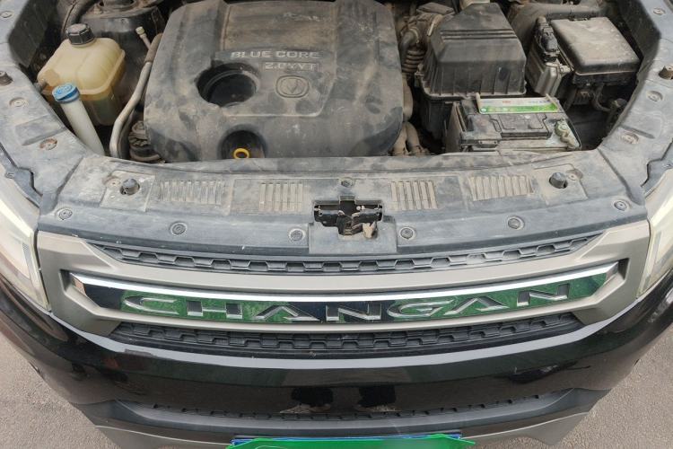 Used CHANGAN CS75 2014 2.0L Manual Luxury Version China IV Standard Engine Bay