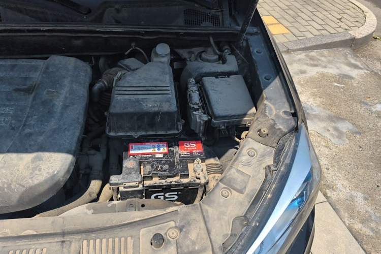 Used CHANGAN CS75 2014 2.0L Manual Luxury Version China V Standard Engine Bay Left